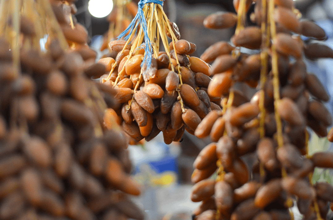 Who Should Eat Dates? - Bahamii